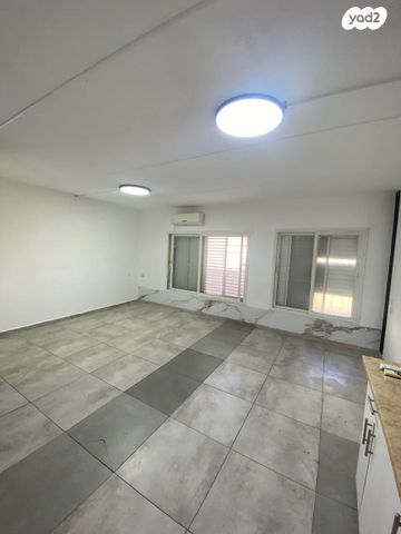 דירה, גיורא יוספטל, קרית ים ב', קרית ים