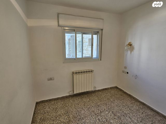 דירה, הרב חיים הלר, ירושלים