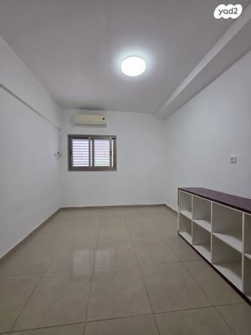 בית פרטי/ קוטג', מוצקין הותיקה, קרית מוצקין