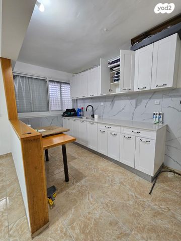 קרן קיימת לישראל 81