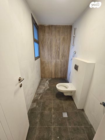 דירה, הלביא, שאר העיר, גבעת זאב