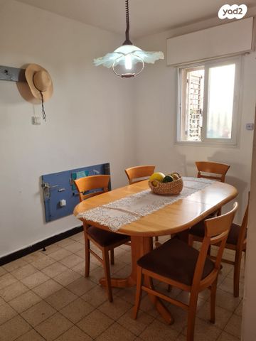 דירה, יעקב פיכמן, ח-501, חולון