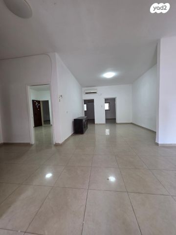 בית פרטי/ קוטג', מוצקין הותיקה, קרית מוצקין