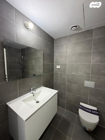 דירה, תוצרת הארץ, תל אביב יפו