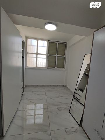 יחידת דיור, יציאת אירופה, שכונה ה', באר שבע