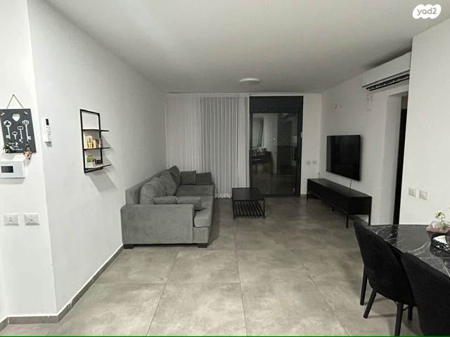 דירה, יצחק שמיר, רמת יורם, נתיבות