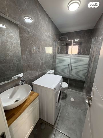 יחידת דיור, יציאת אירופה, שכונה ה', באר שבע