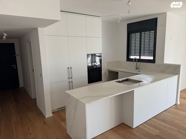 דירה, שדרות ח"ן 5, מרכז העיר דרום, נתניה