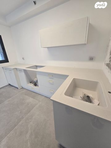 גג/ פנטהאוז, נאות בן גוריון, יבנה