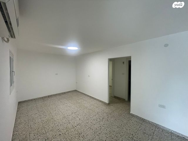 דירה, הרצליה