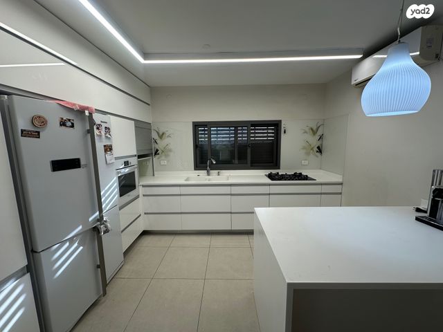 בית פרטי/ קוטג', גבעת שמשון, גן יבנה