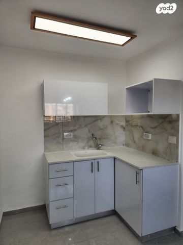 יחידת דיור, הביכורים, קרית אתא