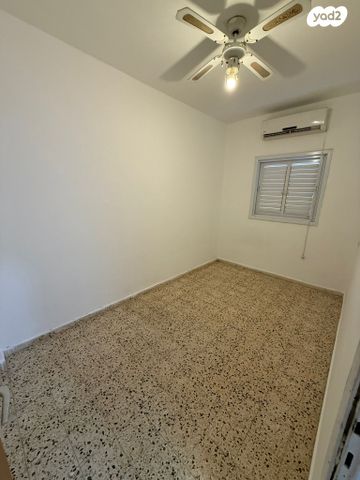 דירה, קיבוץ גלויות, רסקו ב', חולון