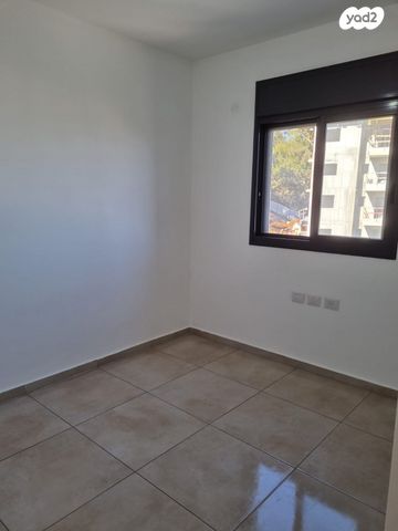 דירה, זלמן שניאור, רמות רמז, חיפה