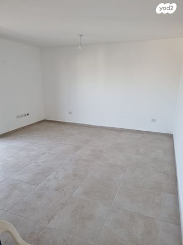 דירה, זלמן שניאור, רמות רמז, חיפה