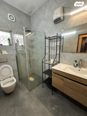 בית פרטי/ קוטג', גבעת שמשון, גן יבנה