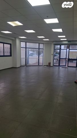 חנויות/ שטח מסחרי, המלאכה, אזור תעשיה ספיר, נתניה