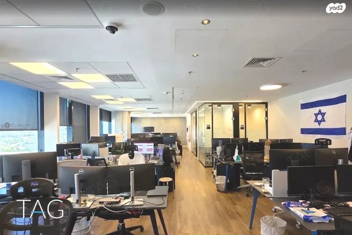 משרדים, יגאל אלון 82, תל אביב יפו