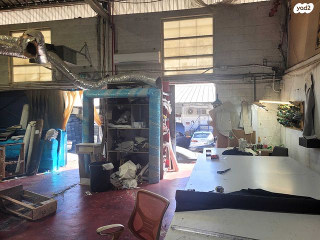 מבני תעשיה, אזור תעשיה, בת ים