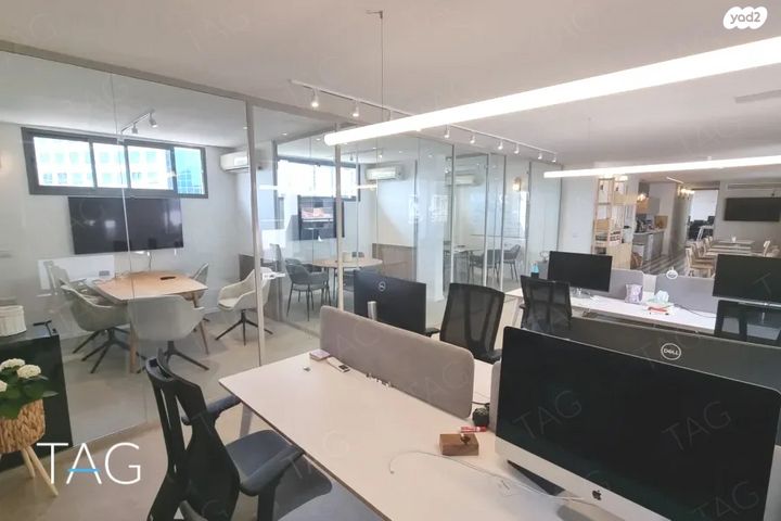 משרדים, דרך מנחם בגין 52, תל אביב יפו