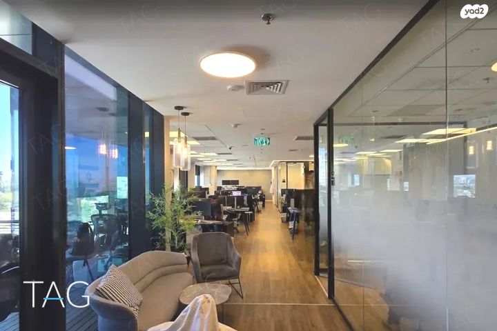 משרדים, יגאל אלון 82, תל אביב יפו