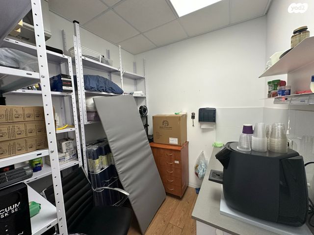 משרדים, יוסף לישנסקי 4, מב"ת מערב, אזור תעשייה חדש, ראשון לציון