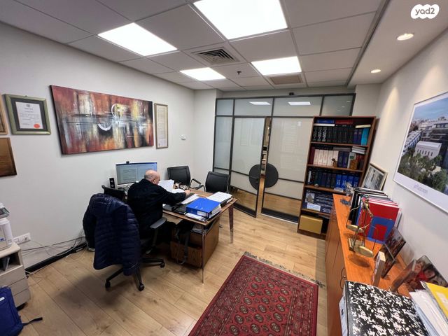 משרדים, דרך מנחם בגין, בורסה, רמת גן