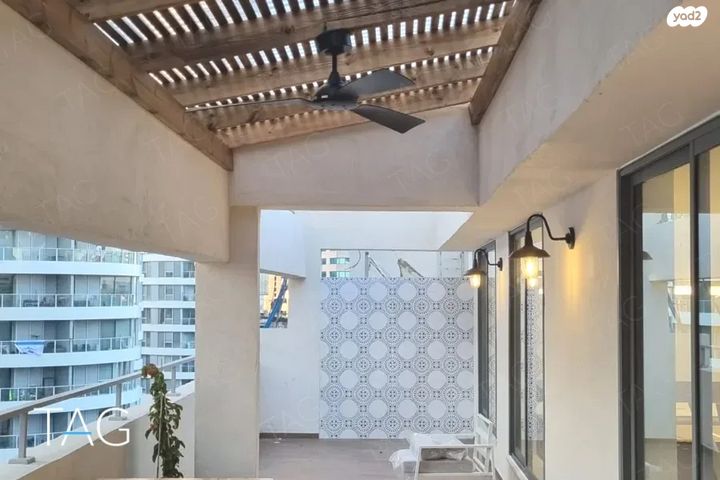 משרדים, דרך מנחם בגין 52, תל אביב יפו