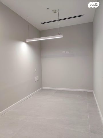 משרדים, שושנה דמארי, משכנות האומנים, קרית מוצקין