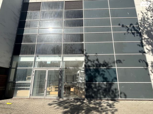 חנויות/ שטח מסחרי, ביאליק, שכונת גפן, רמת גן