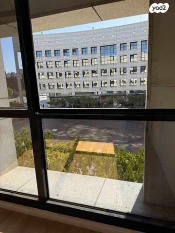 קליניקות, בן גוריון 22, מרכז, הרצליה