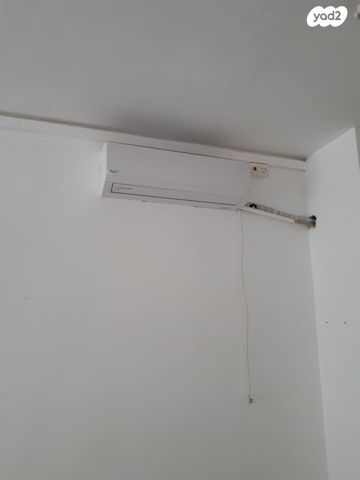 חנויות/ שטח מסחרי, חן, מרכז מסחרי א, ערד