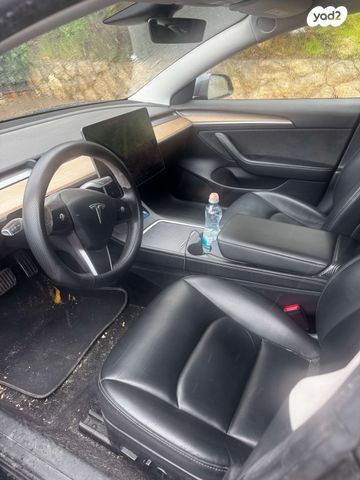 מודעת רכב טסלה מודל 3