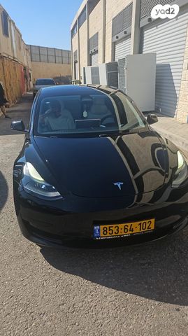 מודעת רכב טסלה מודל 3