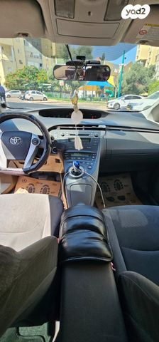 טויוטה פריוס