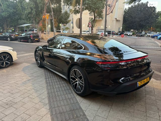 פורשה טייקן