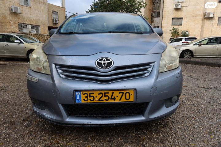 טויוטה ורסו