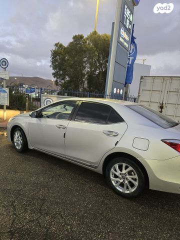 מודעת רכב טויוטה קורולה