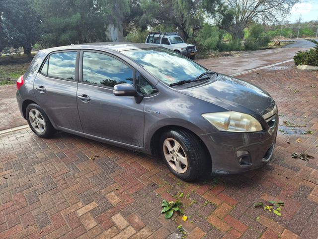 מודעת רכב טויוטה אוריס