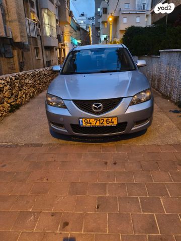 מודעת רכב מאזדה 3