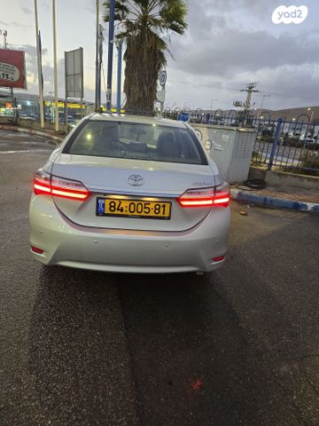 טויוטה קורולה