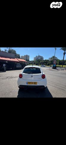 מודעת רכב אלפא רומיאו מיטו