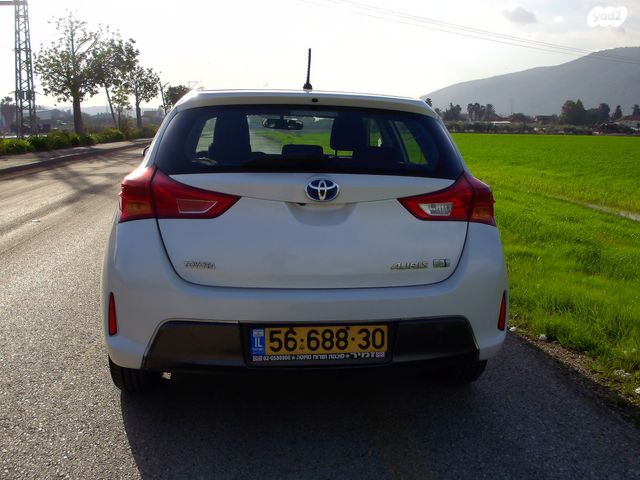 טויוטה אוריס