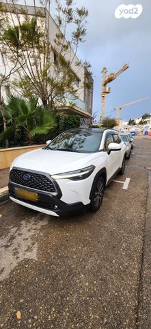 טויוטה קורולה קרוס