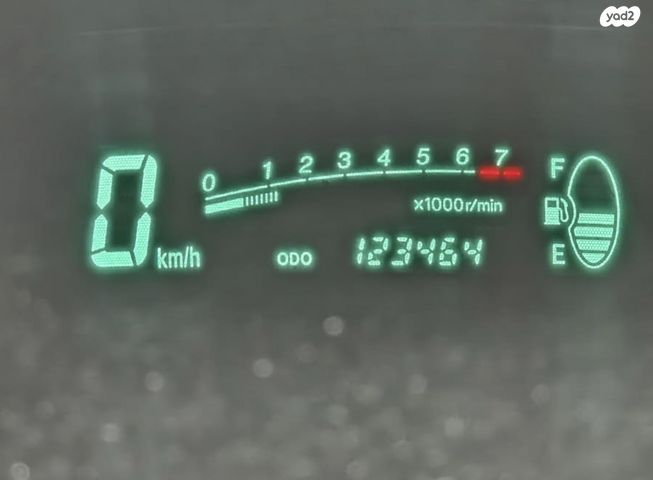 טויוטה יאריס