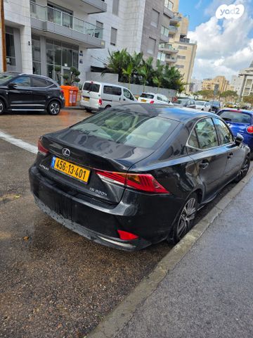 מודעת רכב לקסוס IS