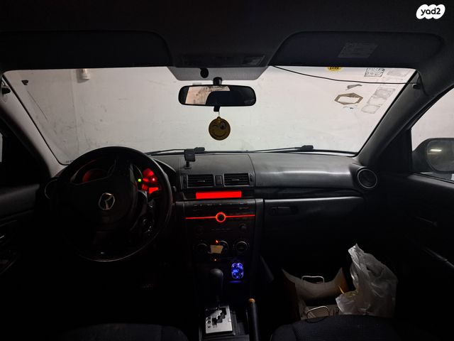 מודעת רכב מאזדה 3