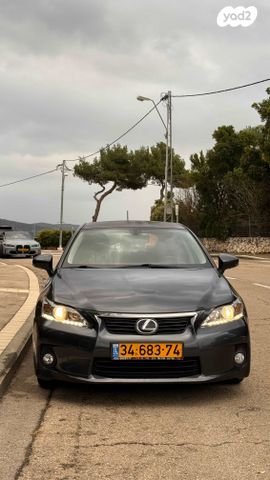 מודעת רכב לקסוס CT