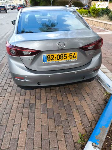 מאזדה 3