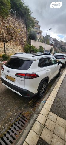 טויוטה קורולה קרוס